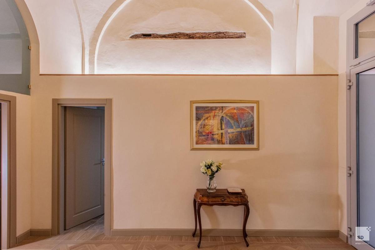Apartment Design In Historical Palace