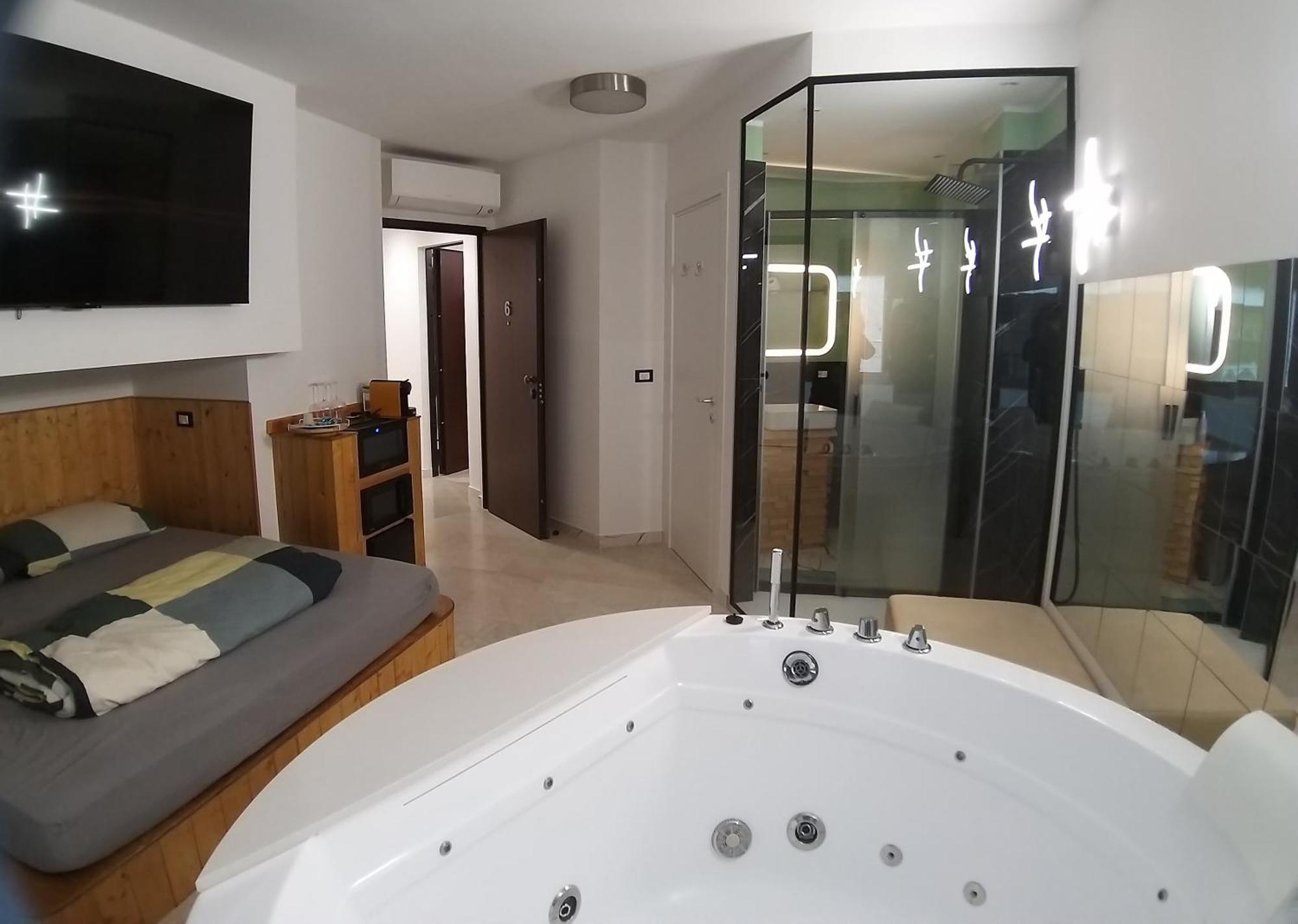 Bed & Breakfast 4roomz 3*
