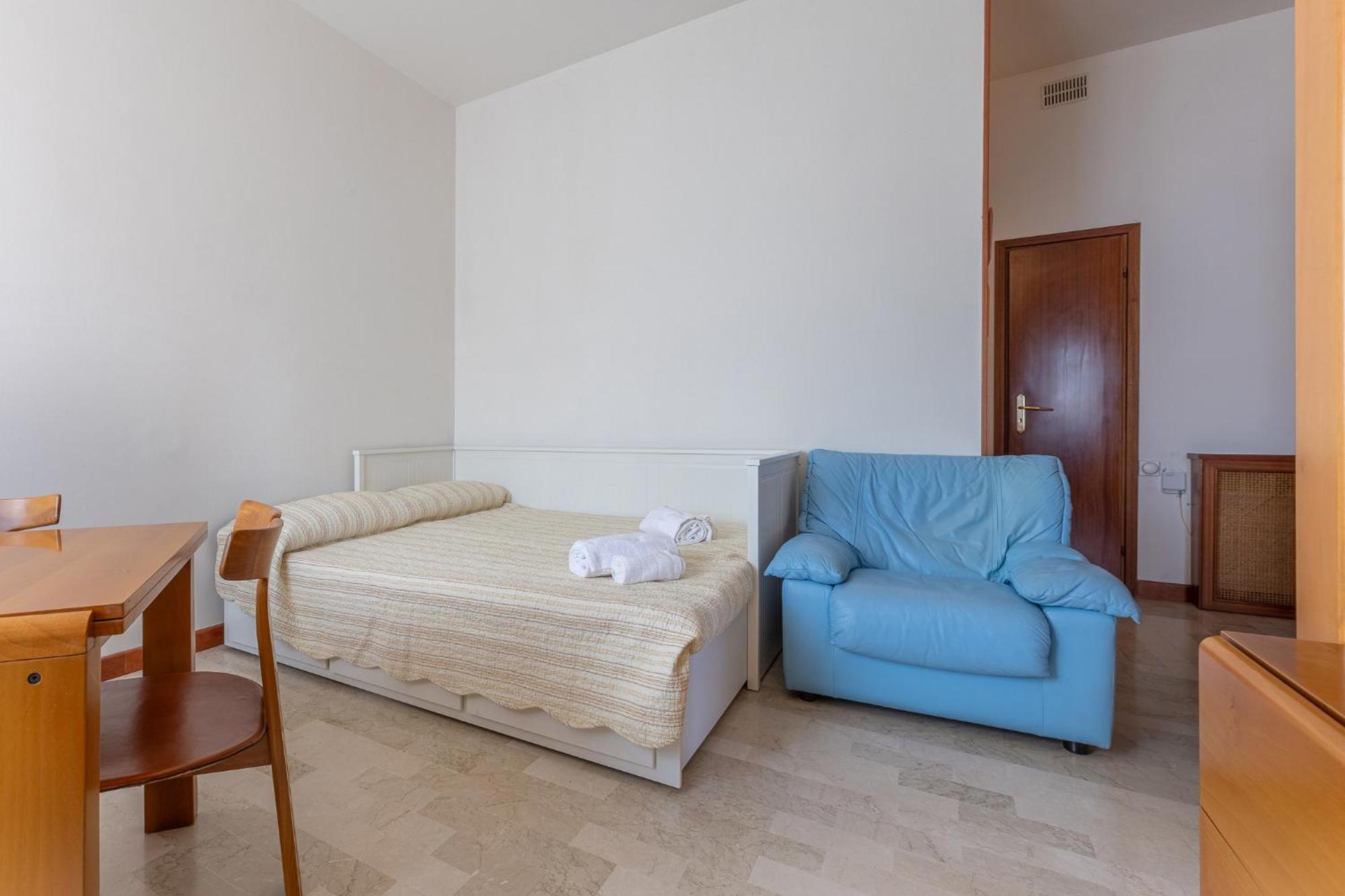 Guesthost - Maggiore Hospital & Ara Stadium X4 Apartment *