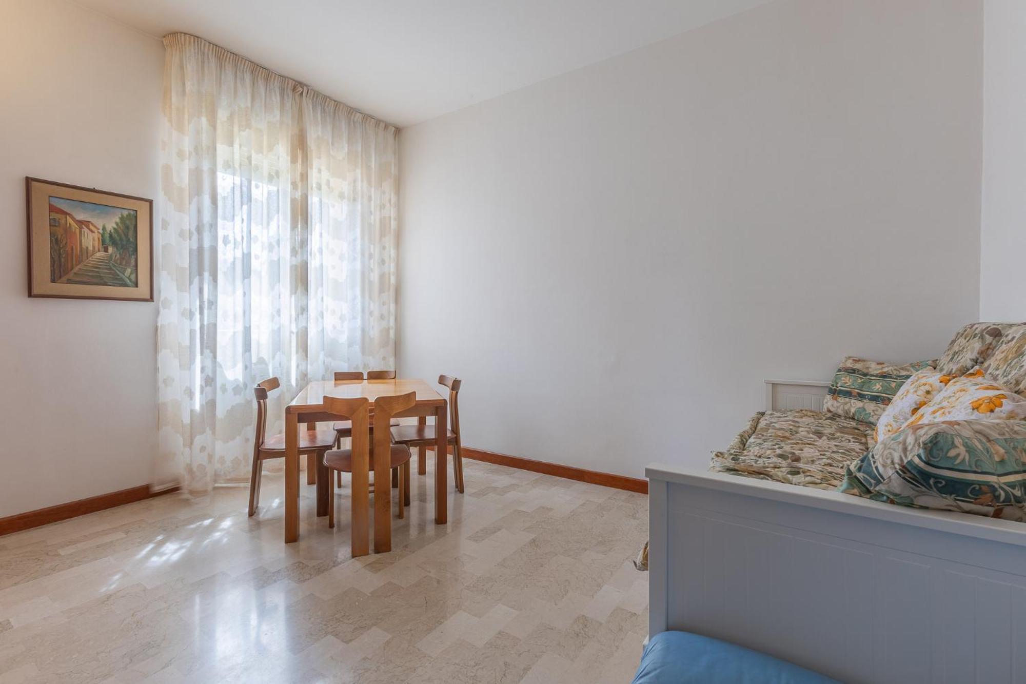 Apartment Guesthost - Maggiore Hospital & Ara Stadium X4