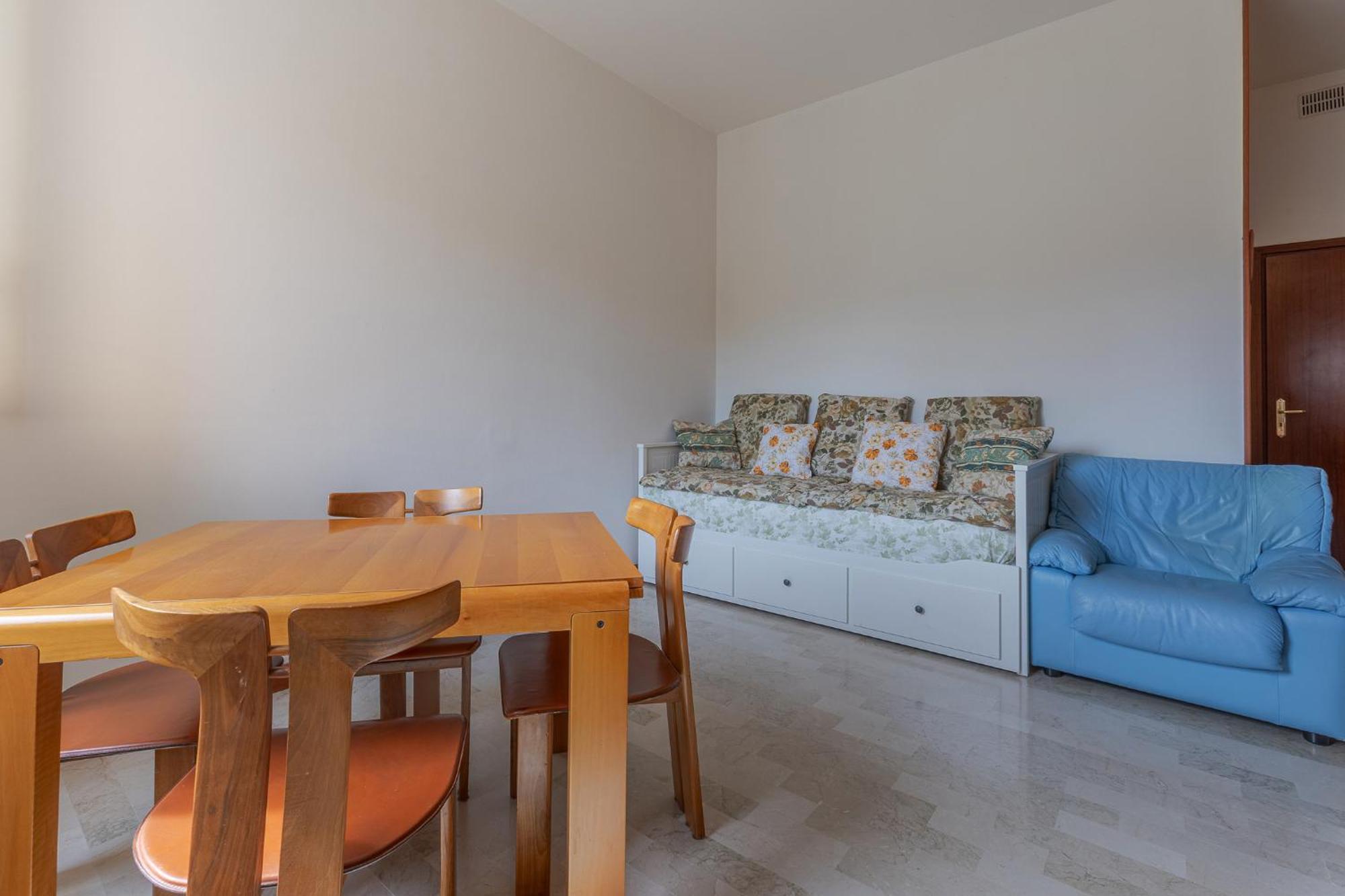 Guesthost - Maggiore Hospital & Ara Stadium X4 *