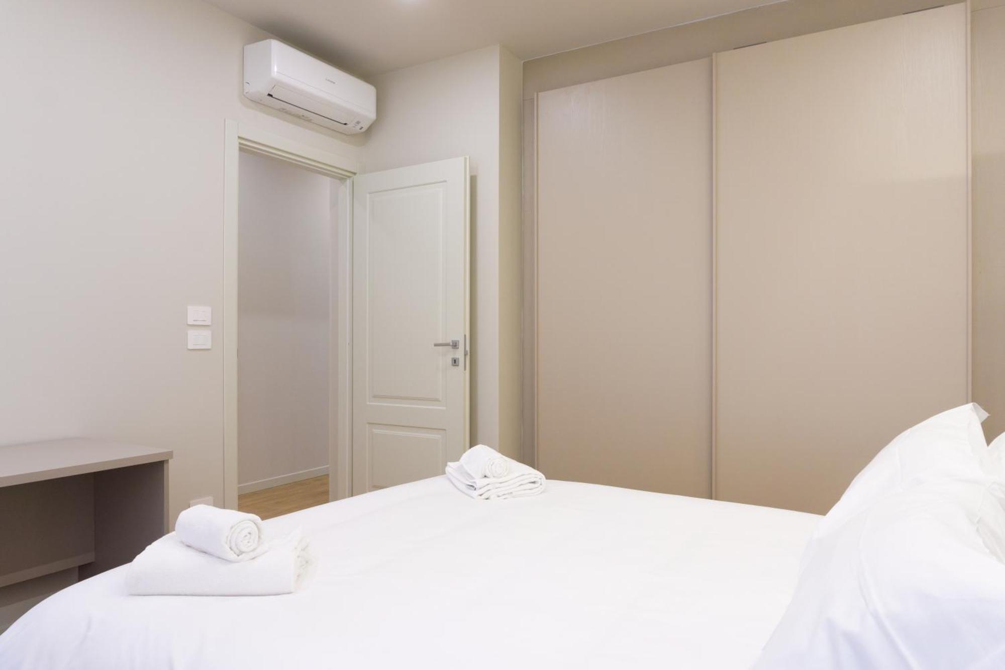 Largo Living Apartment