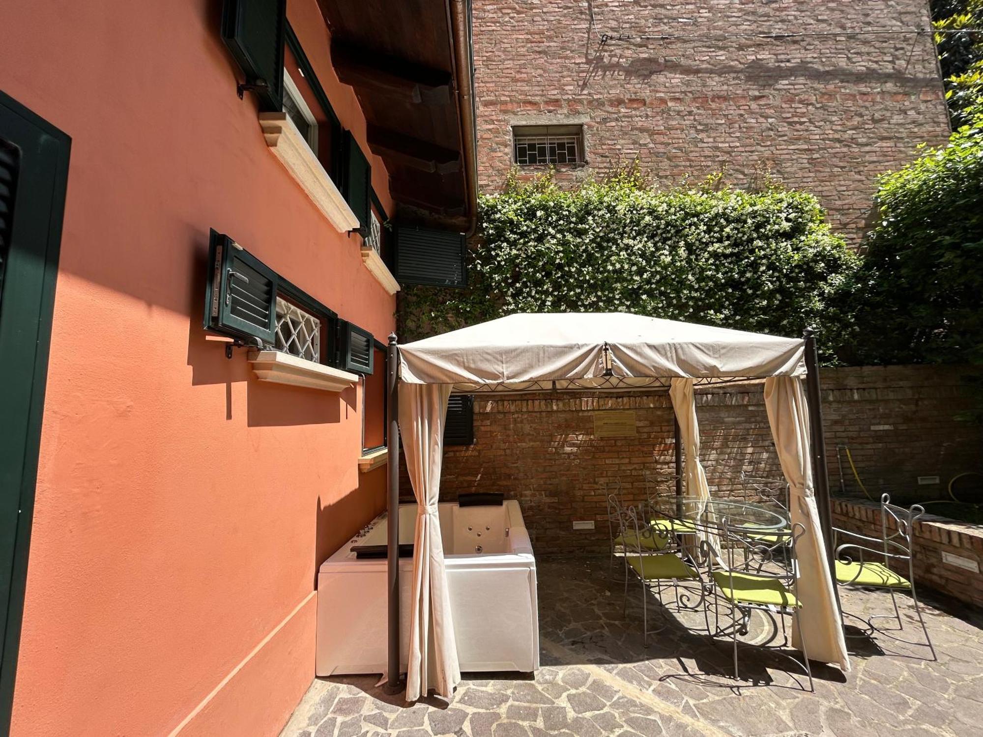 Isaia Garden - Bolognarooms Bologna