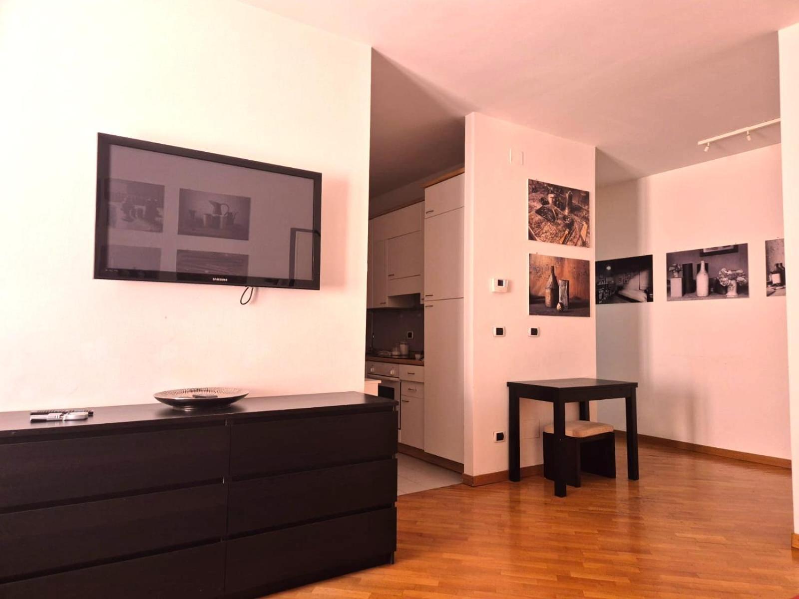 Phi Apartment