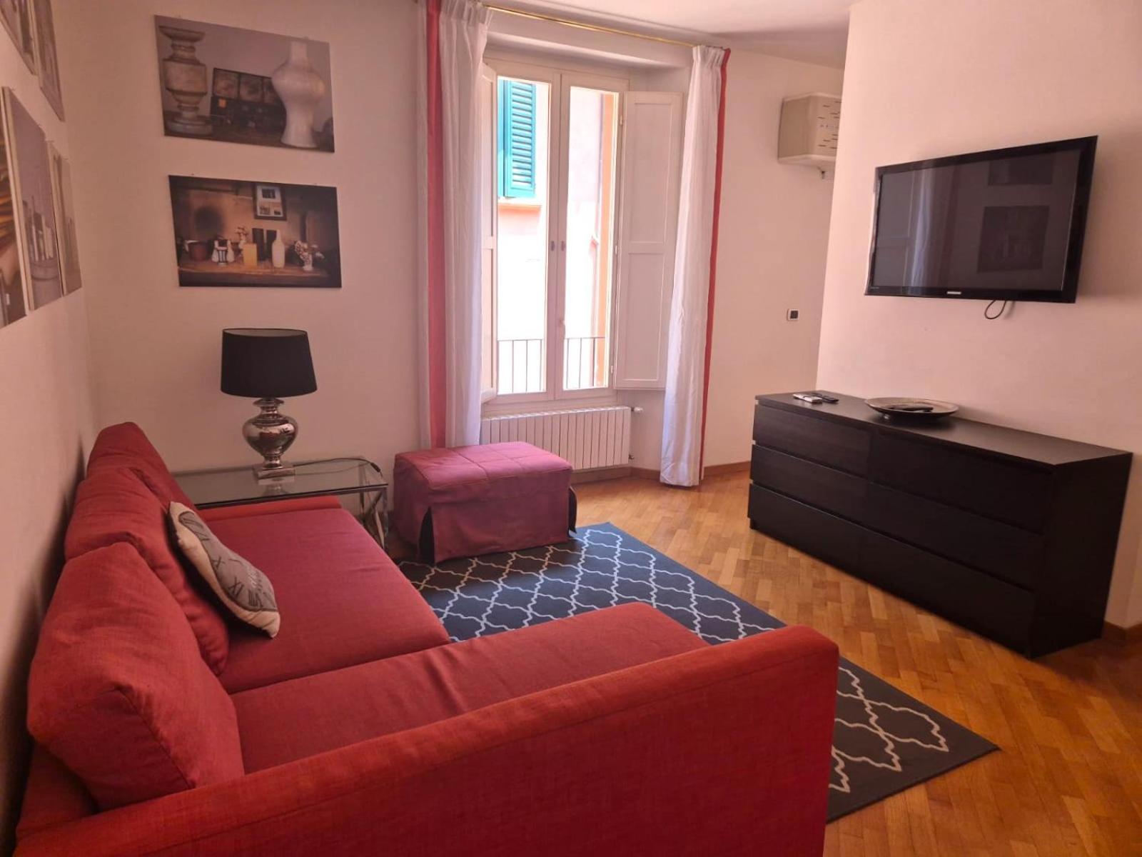 Phi Apartment *