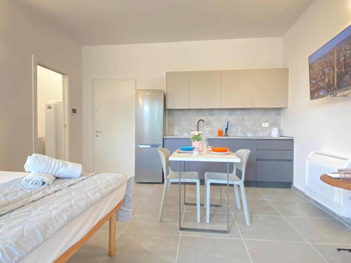 Emilia 8 Apartment Bologna