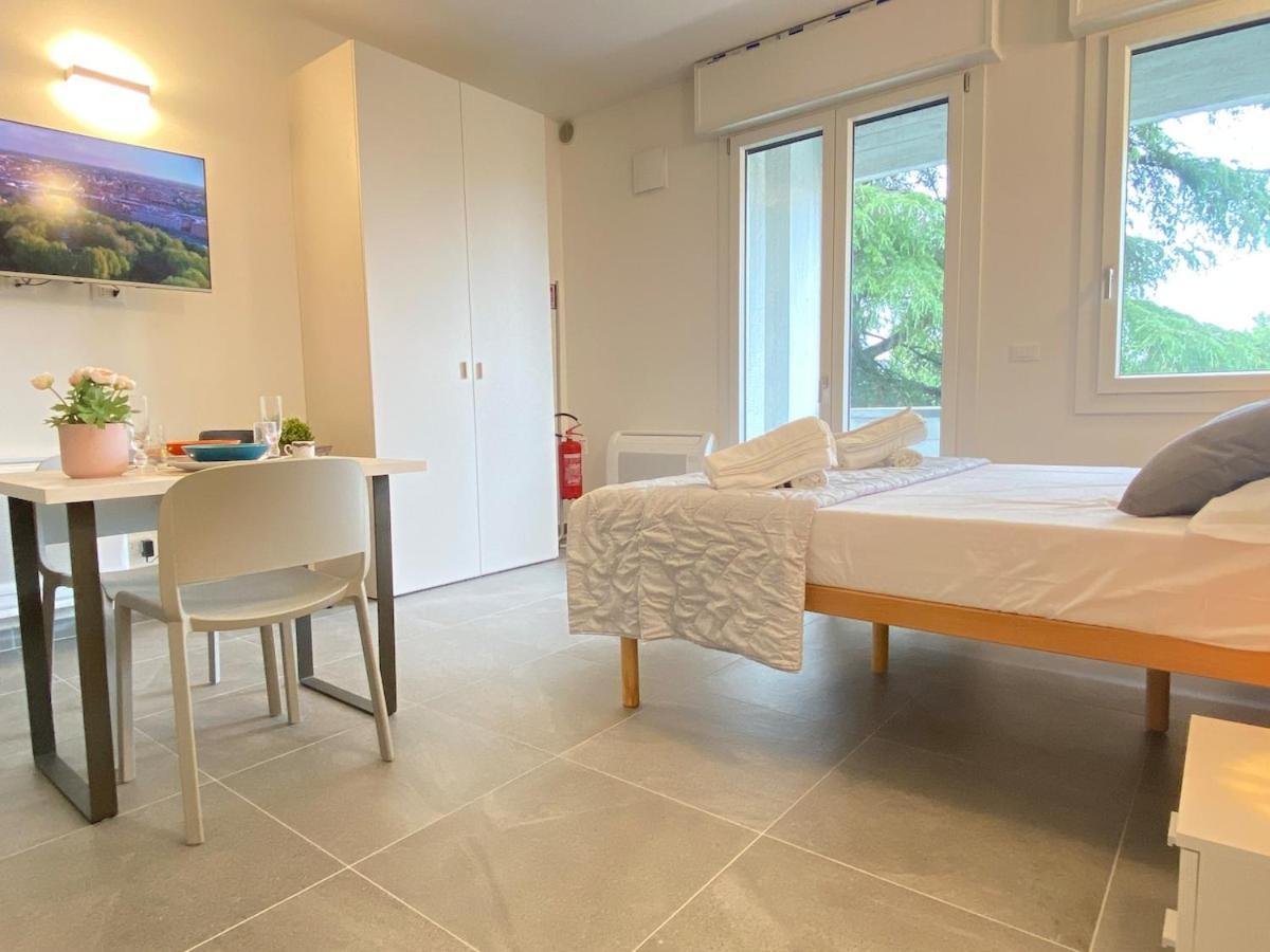 Emilia 8 Apartment