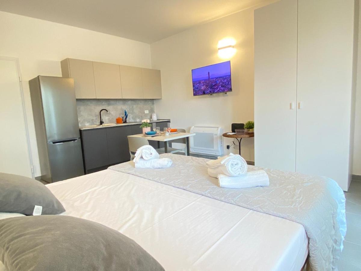 Emilia 8 Apartment Bologna