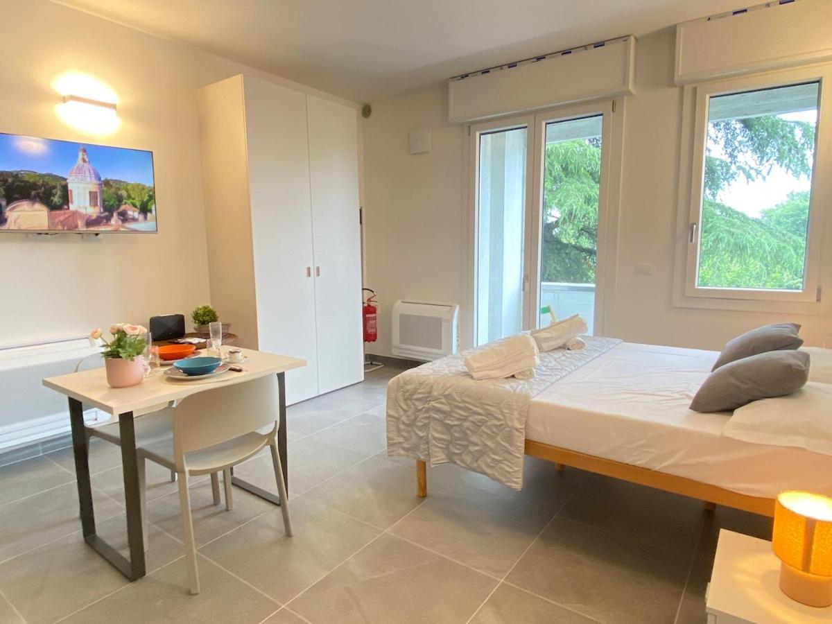 Emilia 8 Apartment Bologna