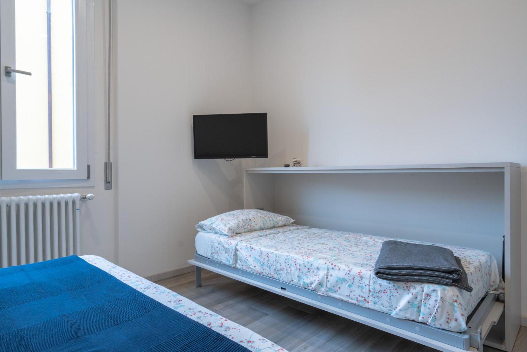 Fiera 4 Apartment *
