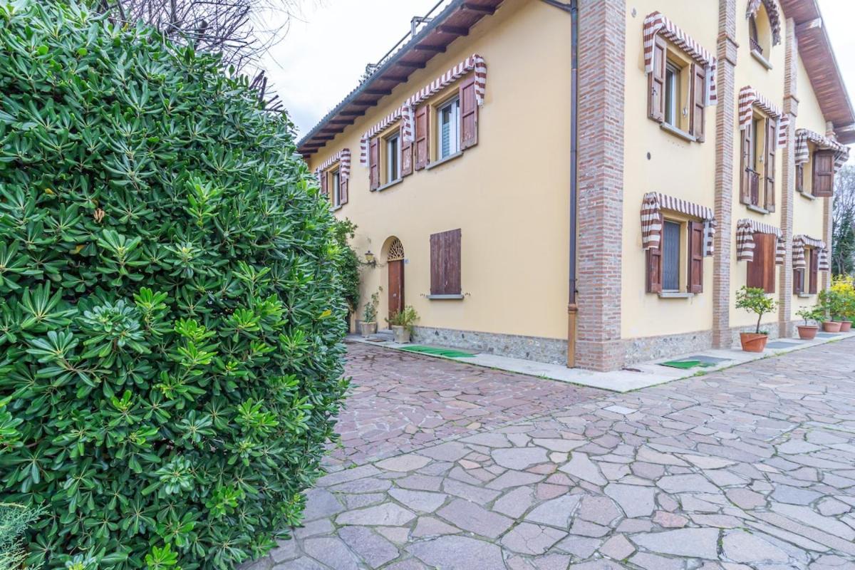 Ampio In Corte Con Doppio Parcheggio Privato