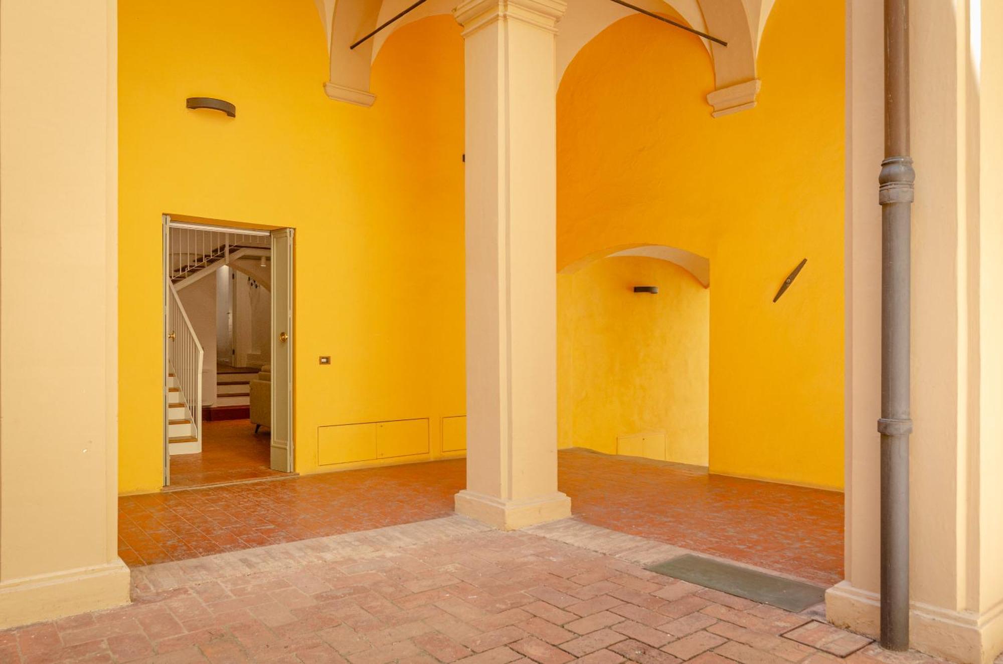 Apartment Hermathena