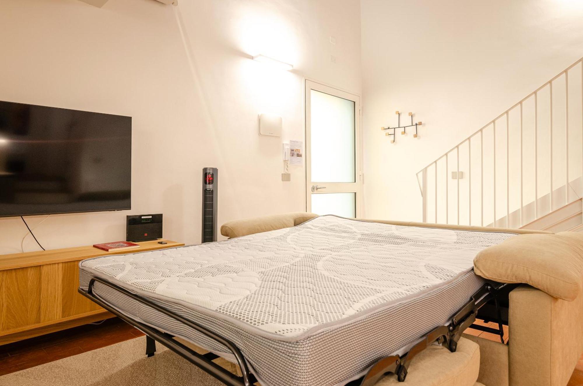 Hermathena Apartment