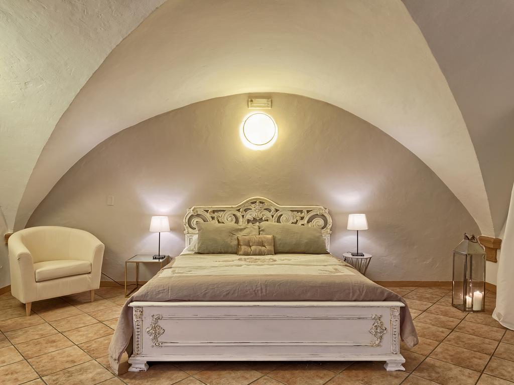 Castiglione1 * Bologna