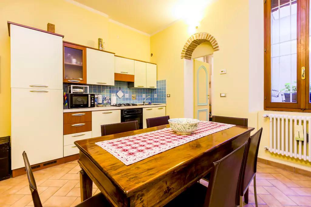 Housmart Palestro 5 Apartment *
