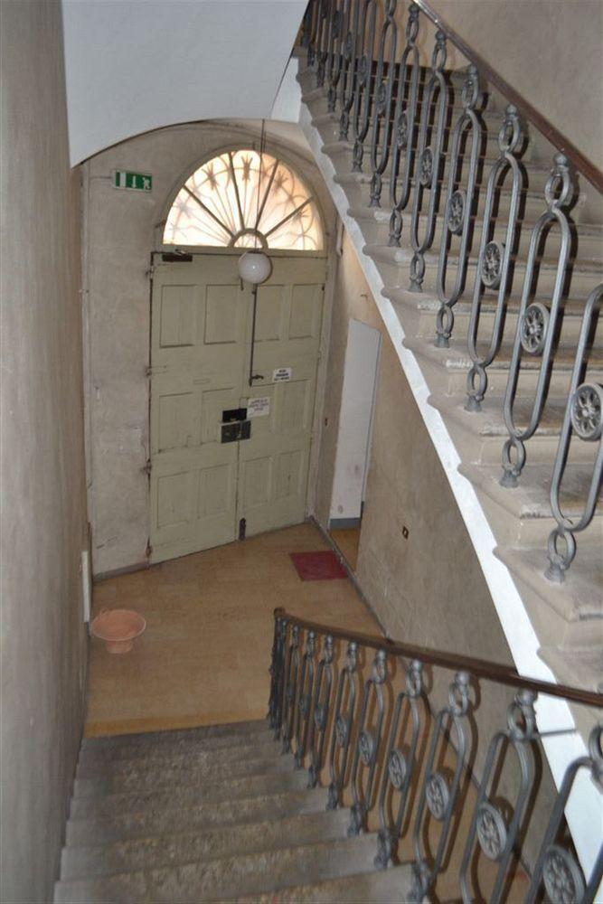 B&B And Home La Piazzetta Della Pioggia Guest house