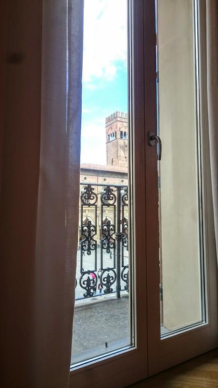 Guest house Casa Isolani Luxury Rooms Piazza Maggiore 2*