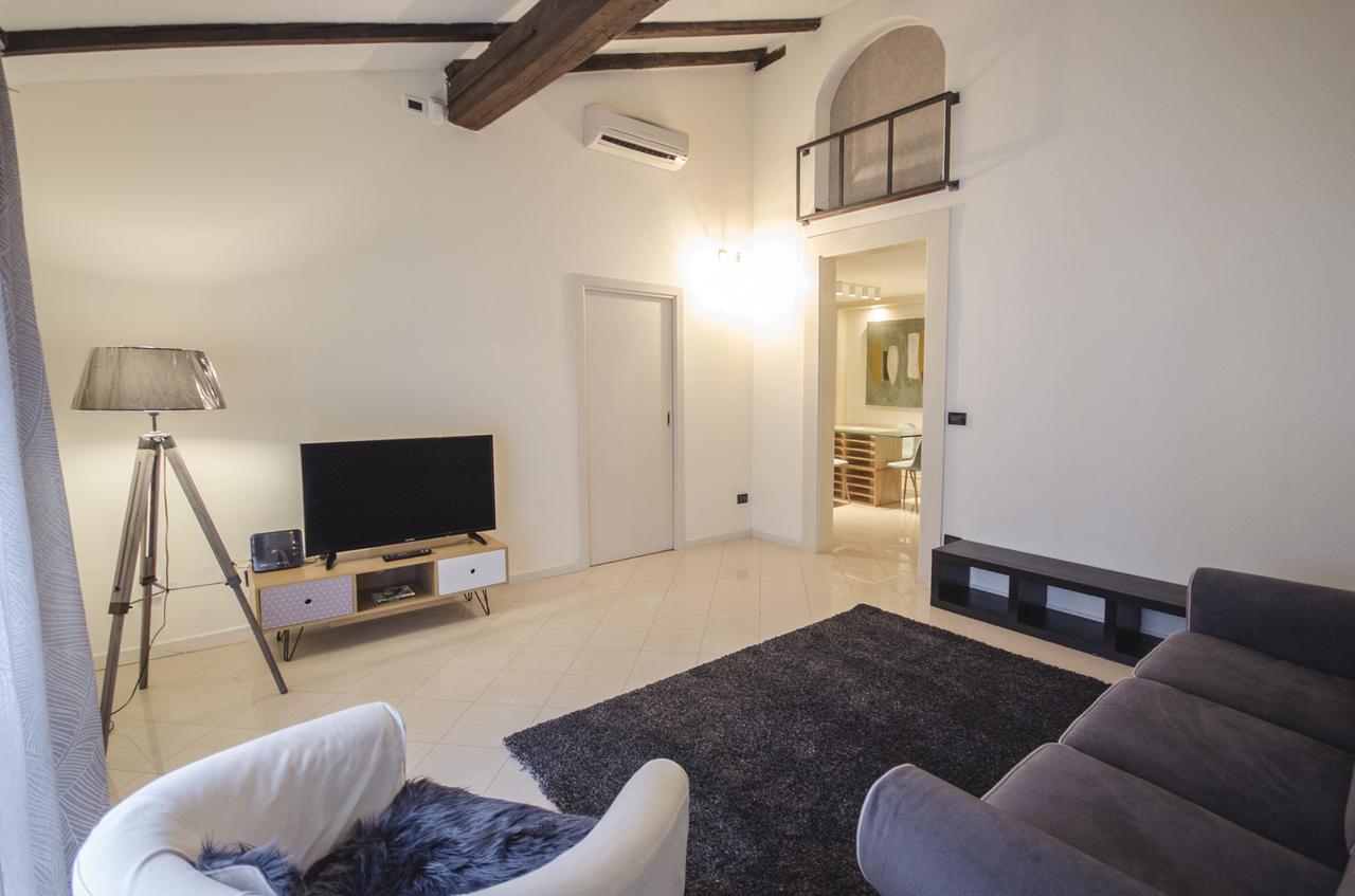 Rr 108 Apartment