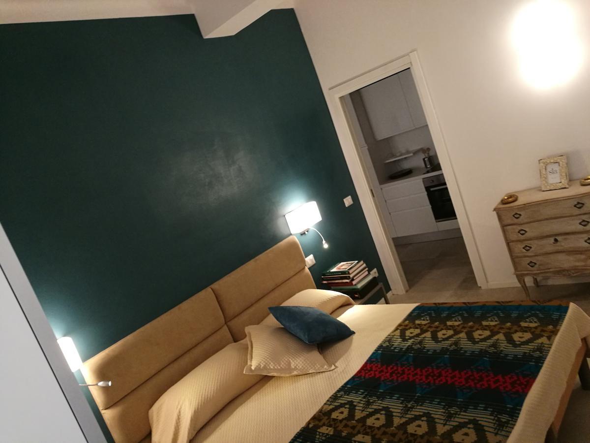 Piazza San Domenico Apartment *