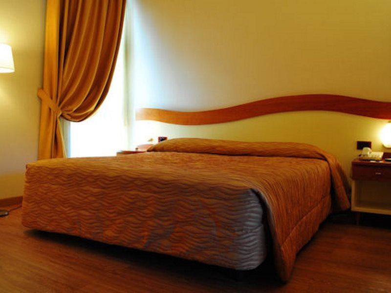 Hotel Maxim 3*