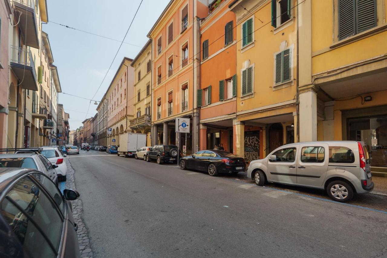 San Felice Colourful Apartment *