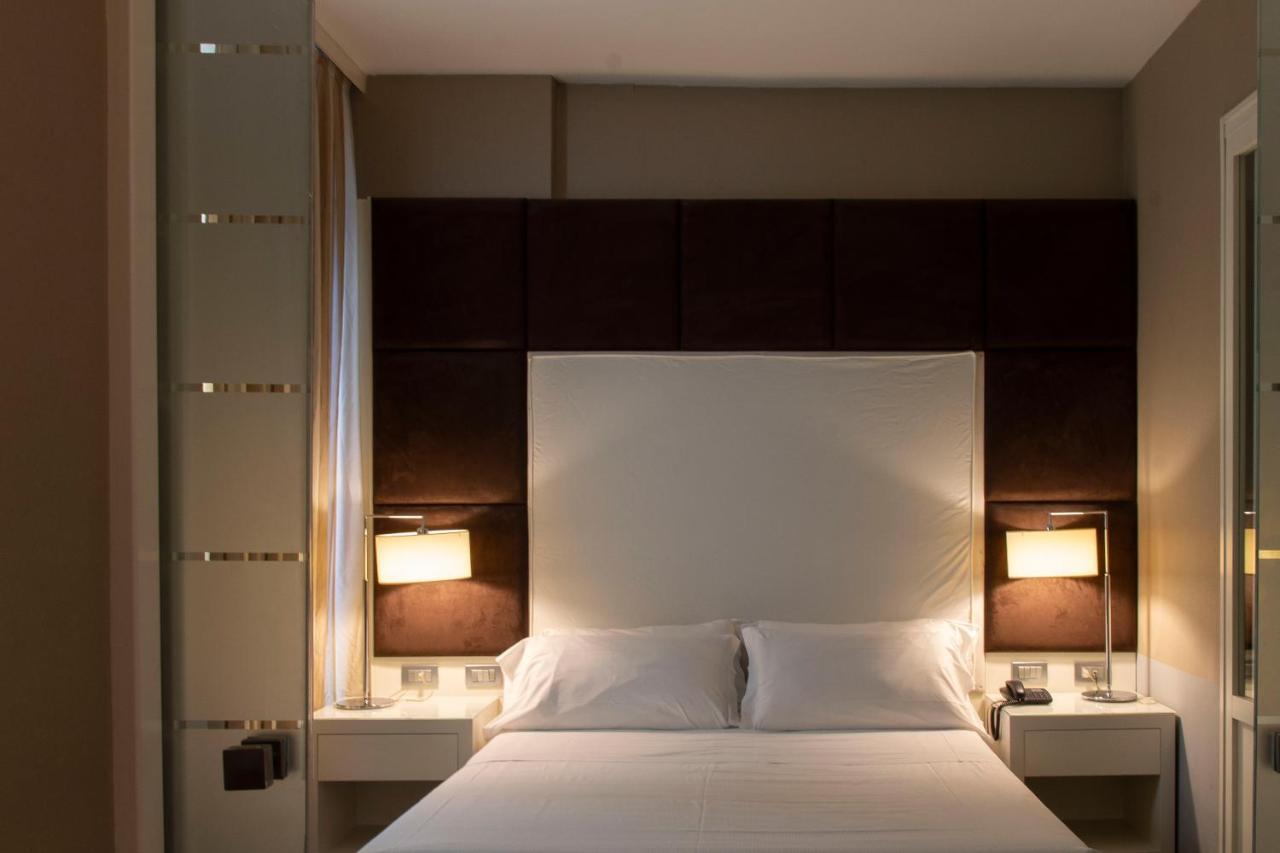 4 Viale Masini Hotel