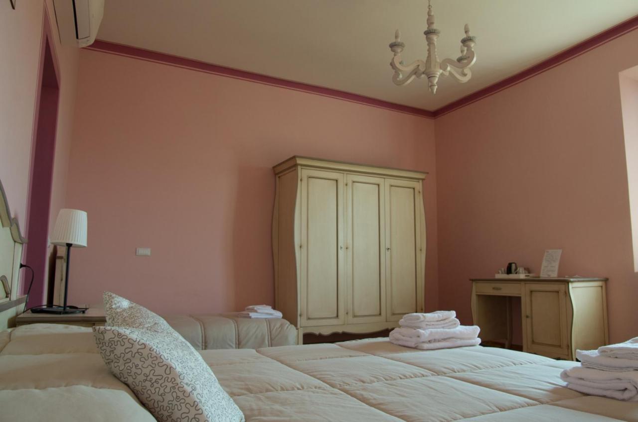 Corte Roveri Bed & Breakfast