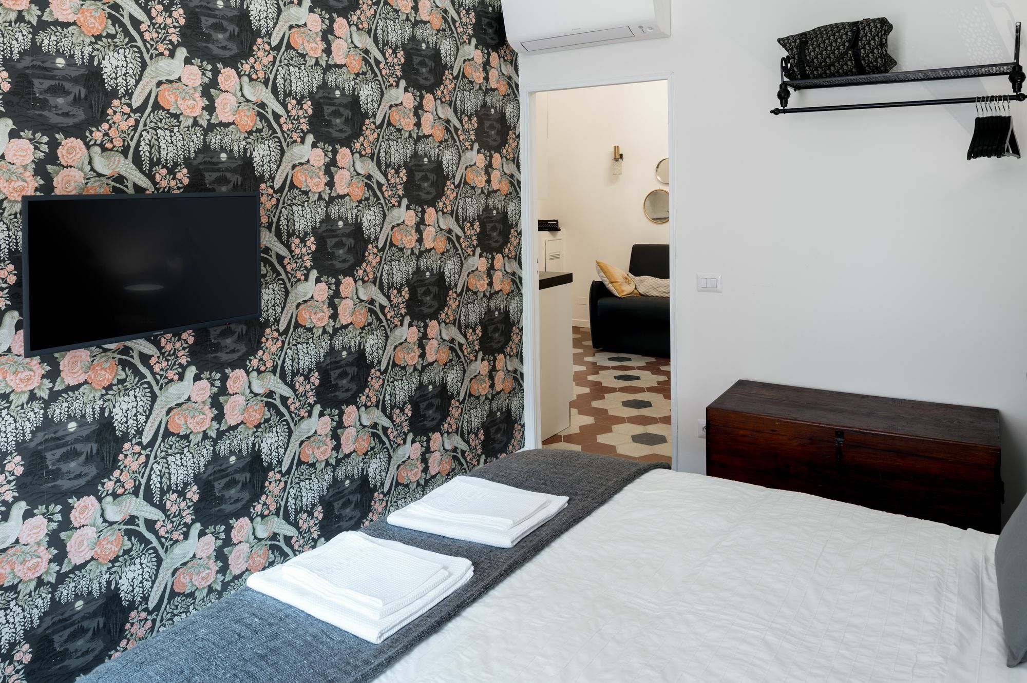 L'8 Boutique Concept Apartment *