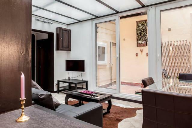 Interno 1 Apartment