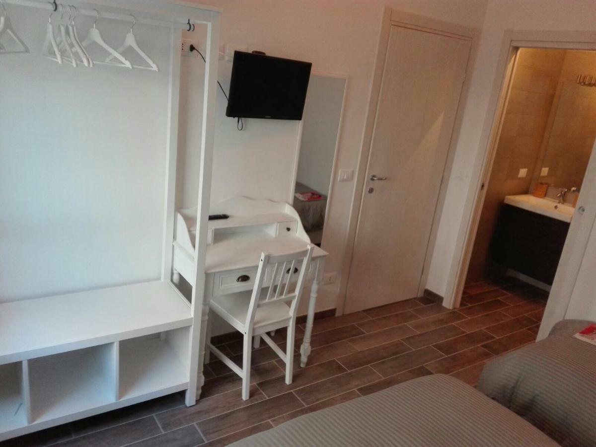 R&b Via Barozzi 6 Guest house *