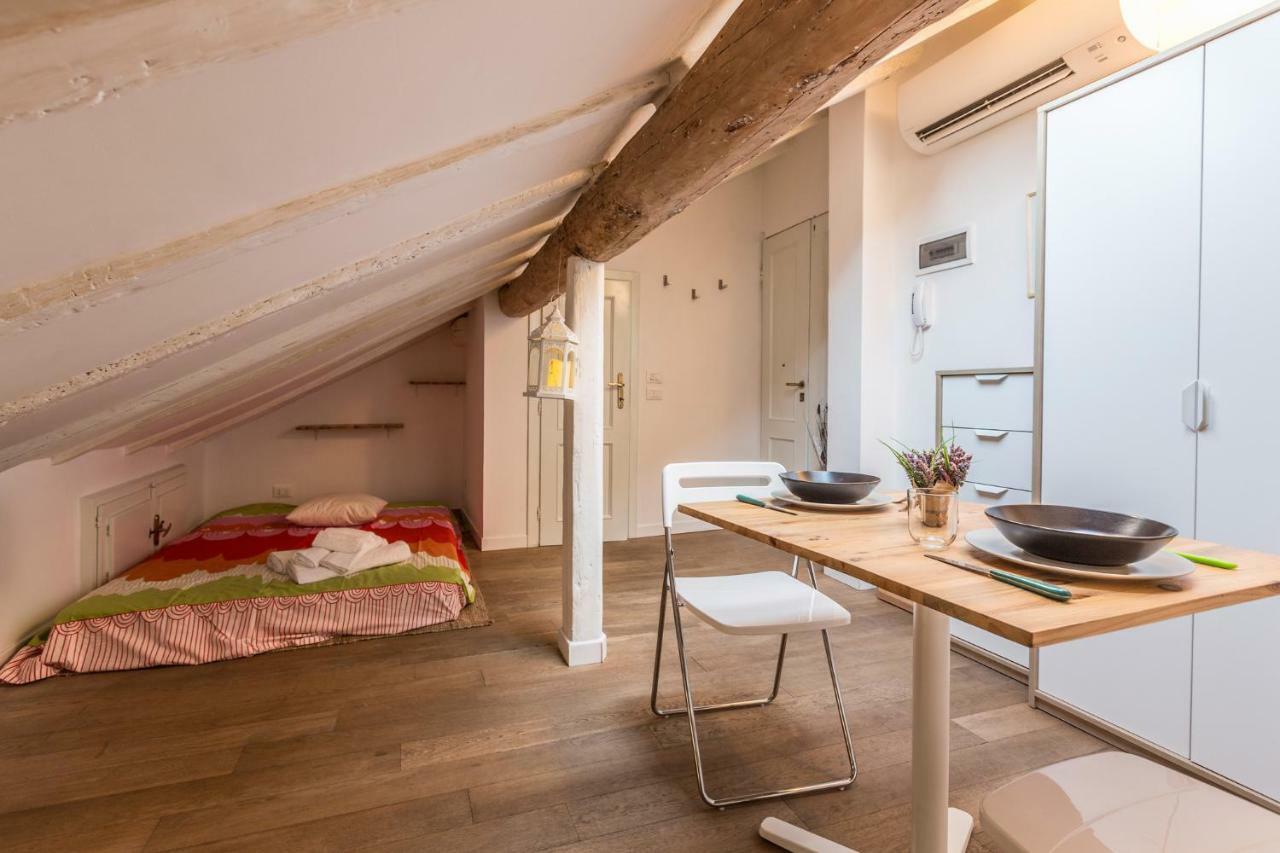 Pretty Oberdan - The Place Apartment