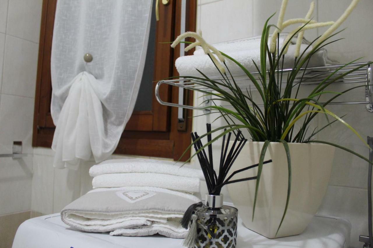 Klaus Fiera Apartment Bologna