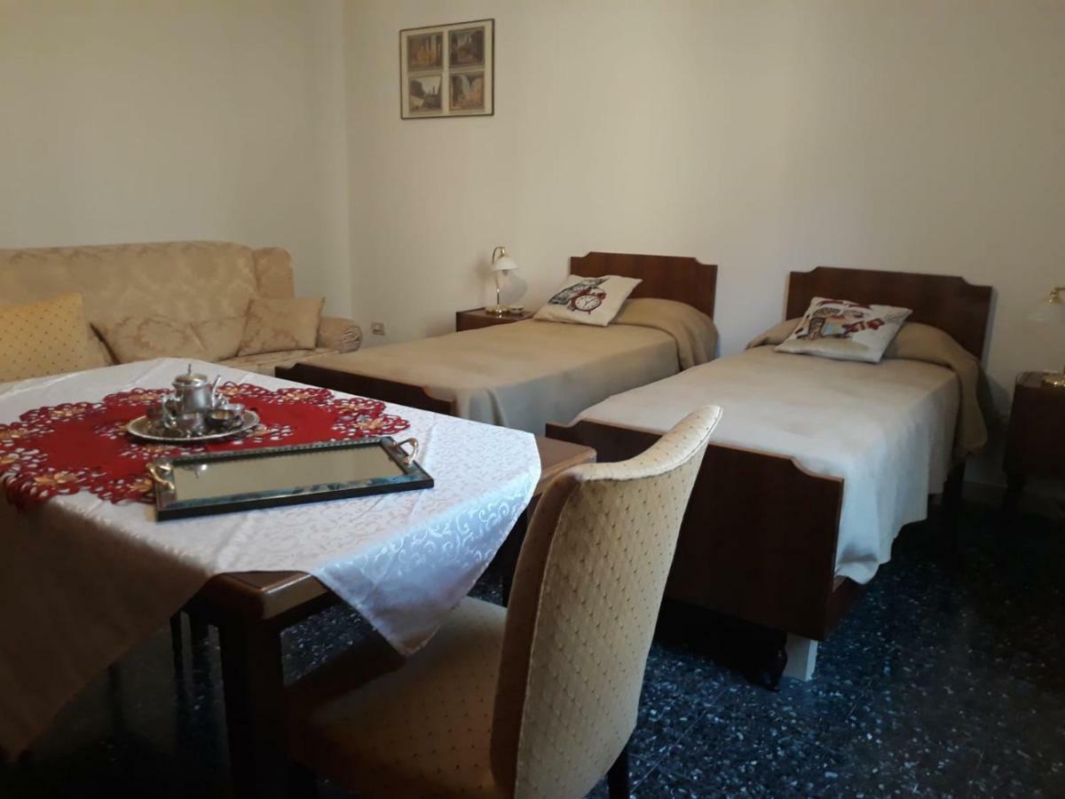Family Atmosphere Homestay *
