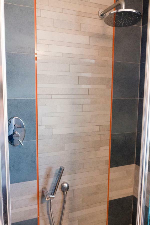 The Italian Job - Jacuzzi Penthouse Bologna