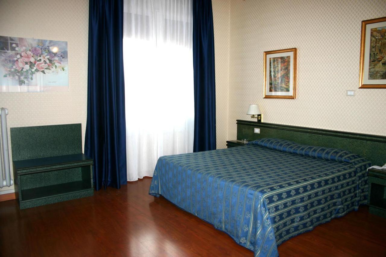 Hotel Centrale Hotel 2*