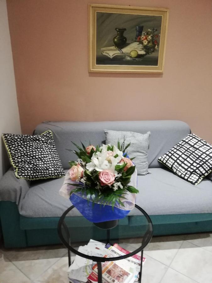 Apartment Dolcecasa Via Antonio Di Vincenzo Nr 3 Bologna *