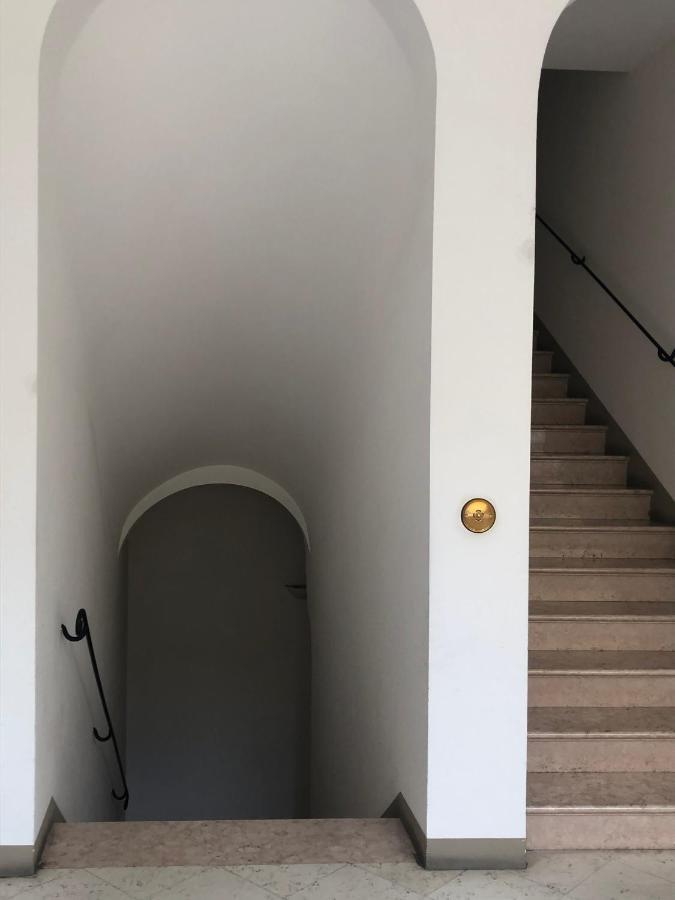 Angolo Via Parigi Apartment