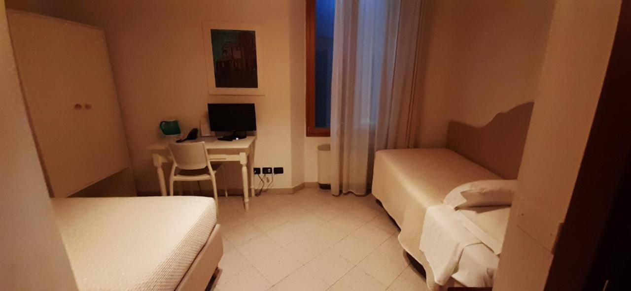 Acomodação com café da manhã  Il Villino 2*