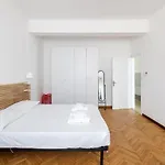 Quiet And Cozy Urban Apartment By Wonderful Italy