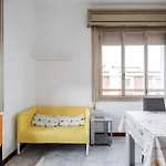 Quiet And Cozy Urban Apartment By Wonderful Italy