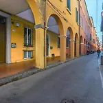 Broccaindosso Apartment Sant\'Orsola Hospital Center