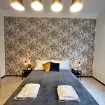 La Dotta Apartments - Via Guglielmo Marconi 24