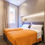 Golden Suite By Studio Vita