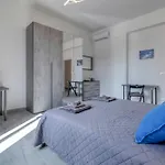 Guesthouse Civico 233 - Stanza Privata Parcheggio Colazione Bagni Condivisi