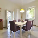 Ur-Nest Alberti - Garden Villa