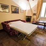 Garisenda Lodge