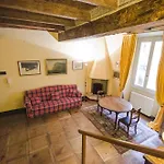 Garisenda Lodge