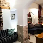 Medieval Central Apartment