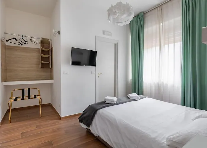 Ai Piedi Di San Luca - Parcheggio + 3 Bagni