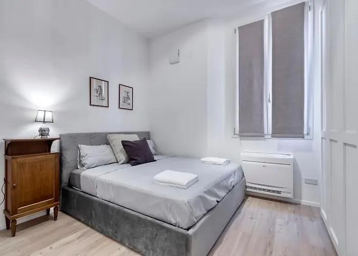 Carbonara Palace 5 - Luxury Comfort Under Medieval Towers